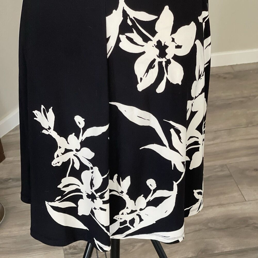 American Living Womens Dress Sz 10 Black White Floral Sheath Sleeveless Stretch - Picture 8 of 12
